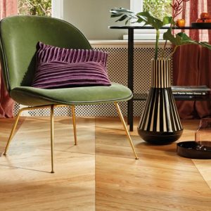 Parchet triplu stratificat,BOEN,CHEVRON,Stejar Transparent Adagio, Lemn deschis, Natural, Chevron 60°, Periat, Live Natural oil, Uleiat,14x138x611mm, incalzire in pardoseala