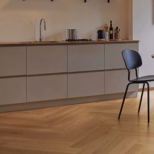 Parchet dublu stratificat,BOEN,Herringbone T/G,Stejar Transparent Adagio, Live Matt , lacuit,10.5x137x790mm, incalzire in pardoseala