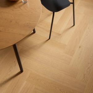 Parchet dublu stratificat,BOEN,Herringbone T/G,Stejar Soft Brown Andante, Live Matt Plus, lacuit,10.5x137x790mm, incalzire in pardoseala